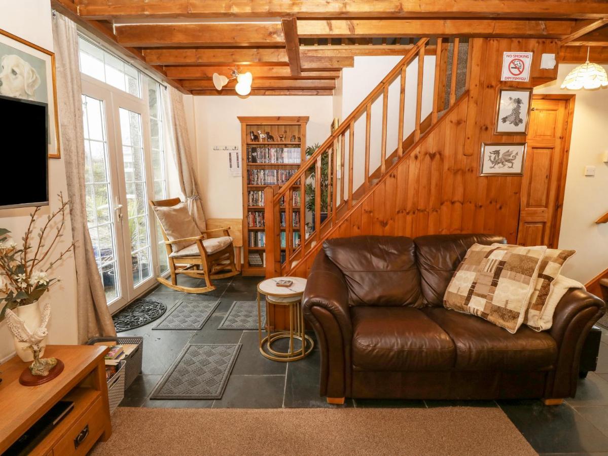 Bwthyn Ael Y Bryn Holiday home Dolbenmaen