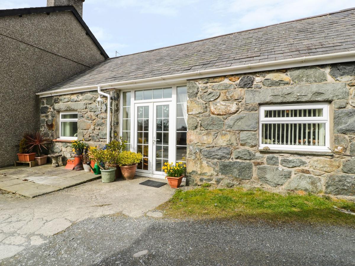 Holiday home Bwthyn Ael Y Bryn *